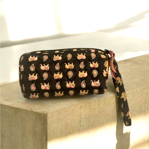 RETIRED VERA BRADLEY Pink Elephant Paisley WRISTLET Purse - Picture 1 of 7